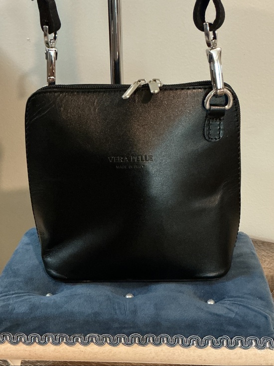 Vera Pelle Handbags - Vera Pelle Black Leather Crossbody Shoulder Bag Silver Hardware EUC 7x6.5x3.25